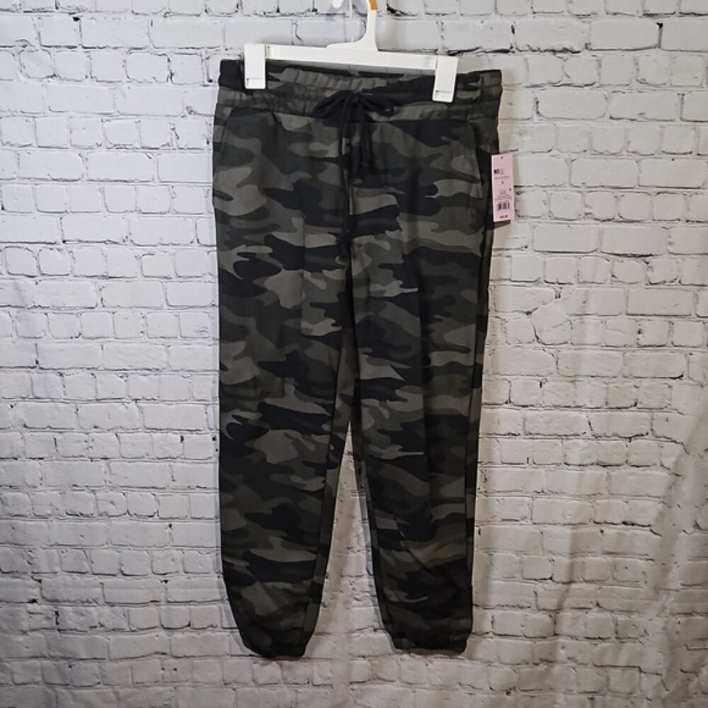 Camo jogger sweatpants
